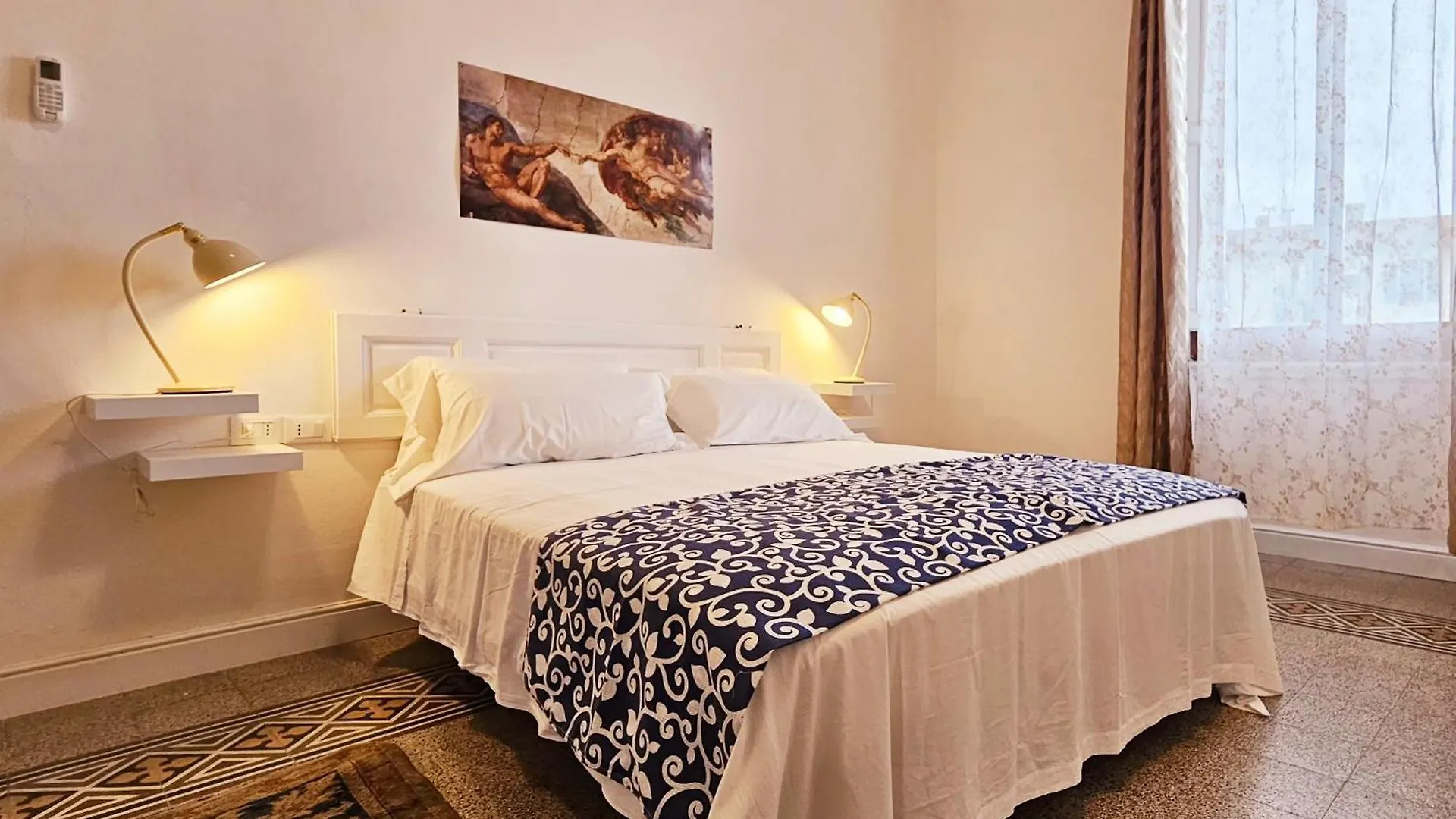 Bed & Breakfast Venere Supercentral B&B Florence Italy