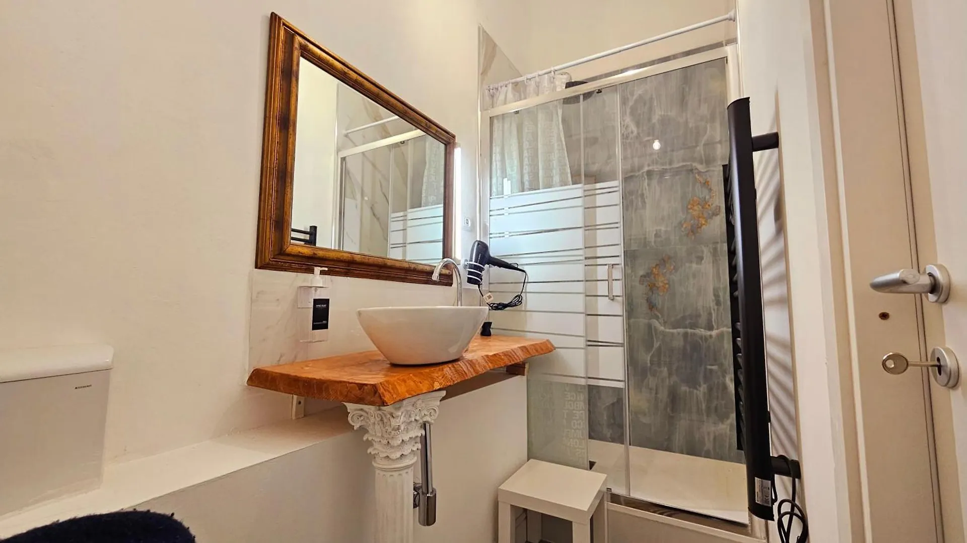 Venere Supercentral B&B Florence Italy